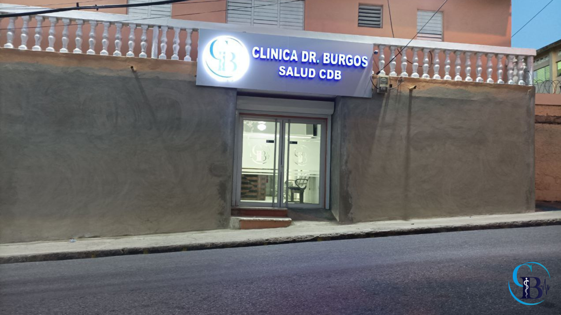 Frente lado izquierdo